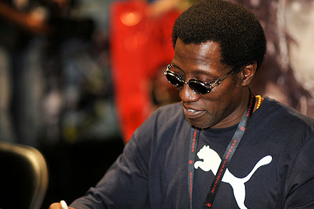 Wesley Snipes signing autographs at Comic Con International in 2010
